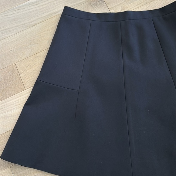 J Crew Mini Skirt. Size 00. Black. - Picture 7 of 7